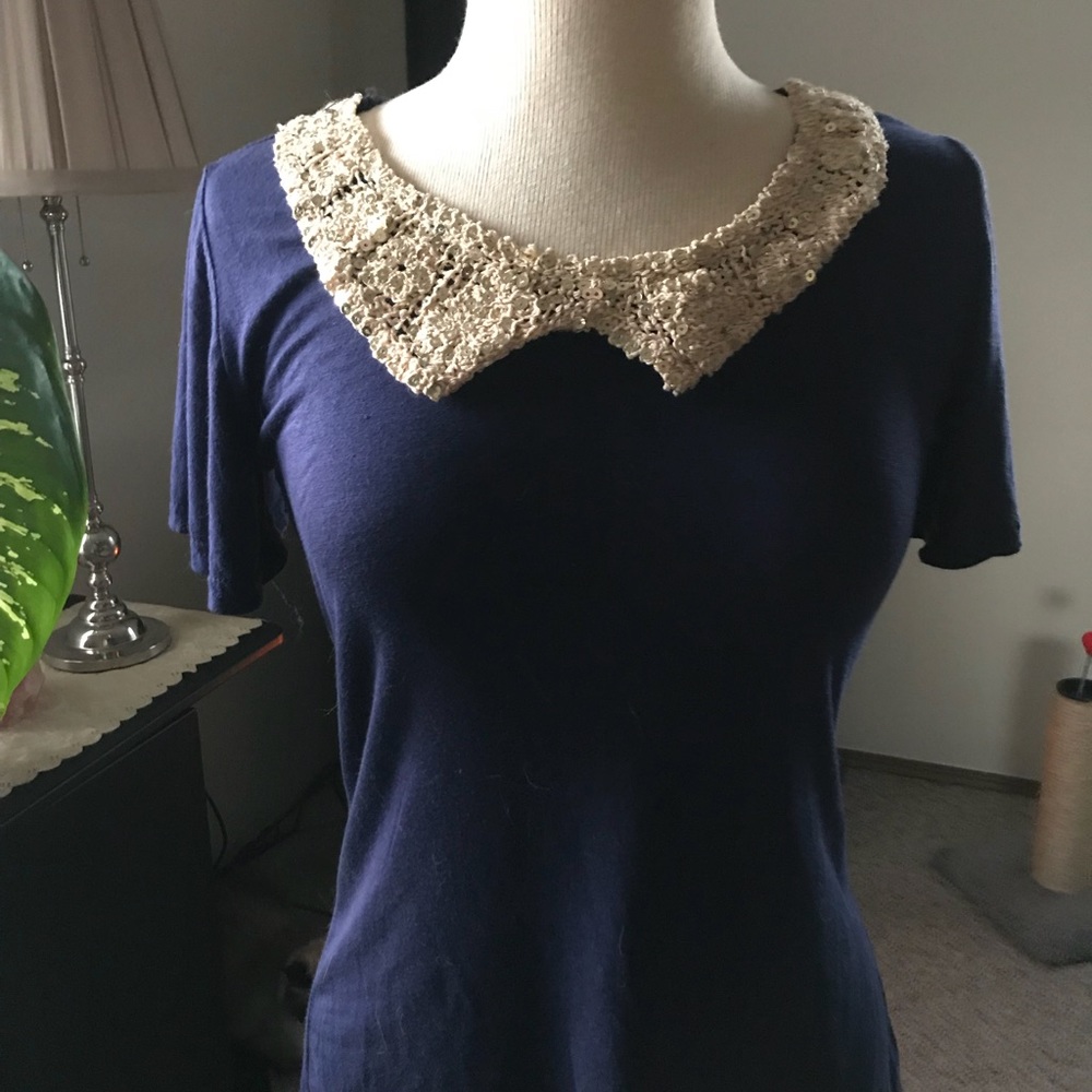 Women short sleeve w/ sequins collar
